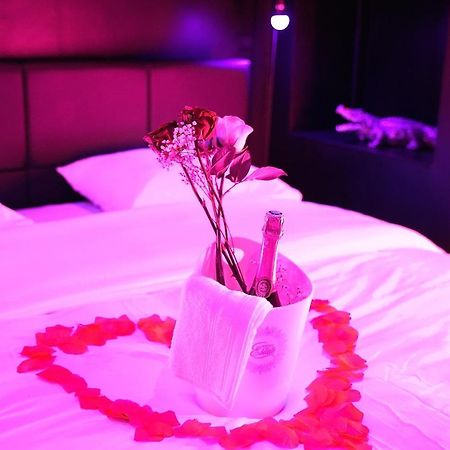Love Room Suite Dirty Diana Aubagne Exterior foto